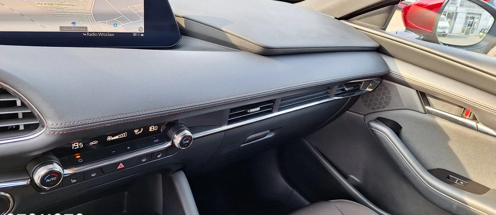Mazda 3 cena 122800 przebieg: 11000, rok produkcji 2022 z Wojnicz małe 631